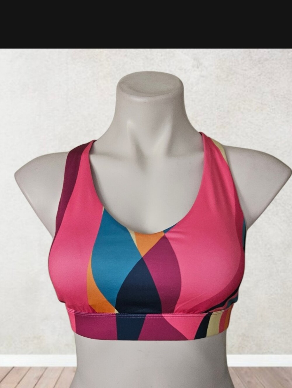 Tek Gear colorful abstract-print racerback sports bra  Size M